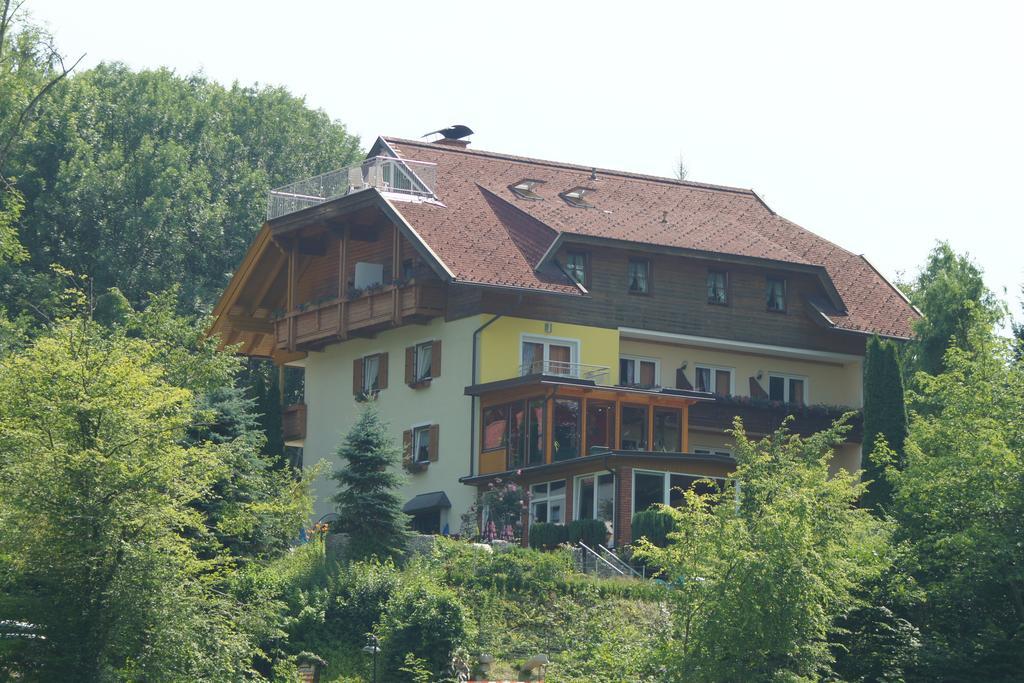 Guest house Appart-pension Seehang Velden am Woerthersee